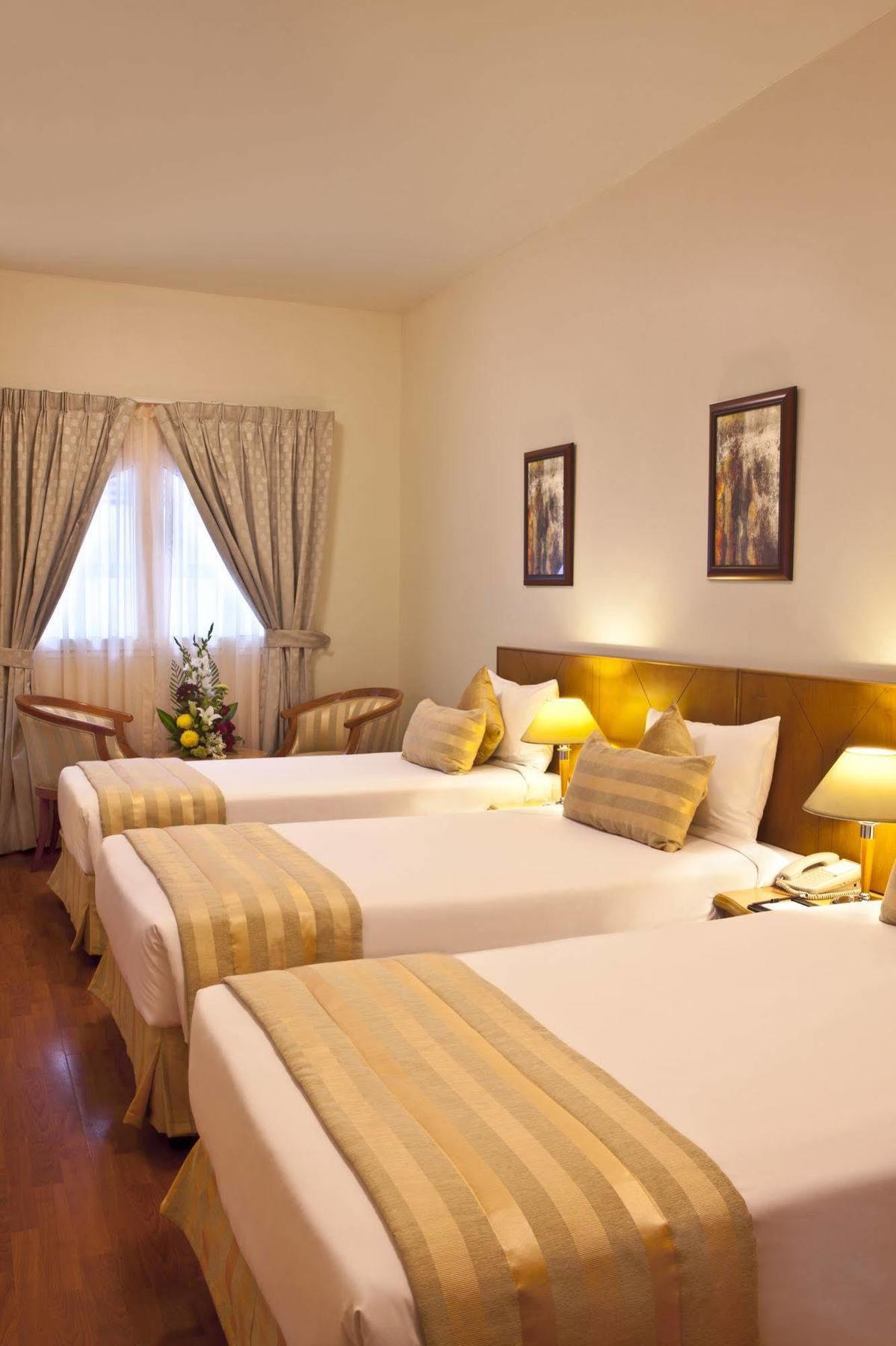 Landmark Plaza Hotel Dubai Exterior foto