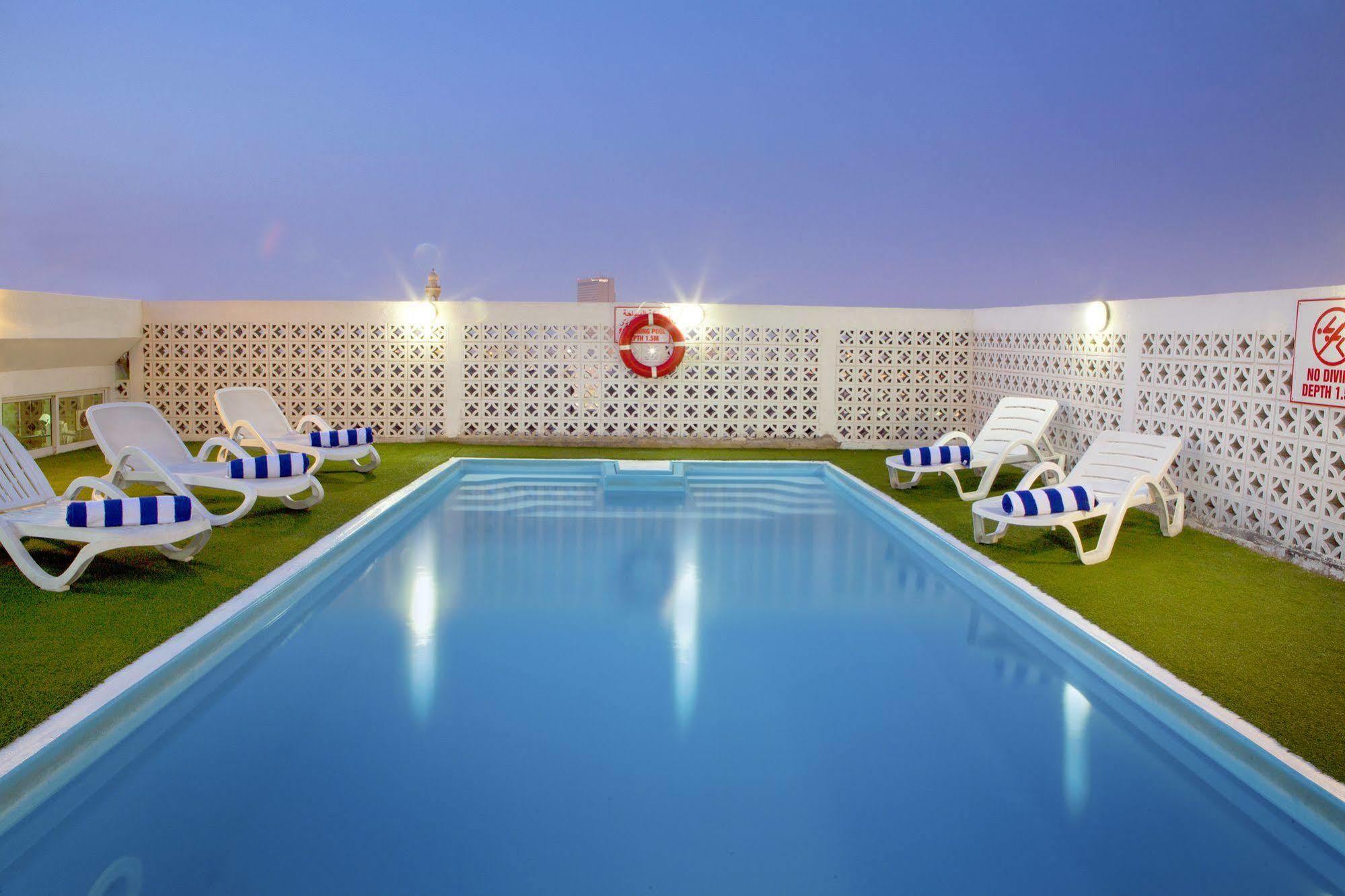 Landmark Plaza Hotel Dubai Exterior foto